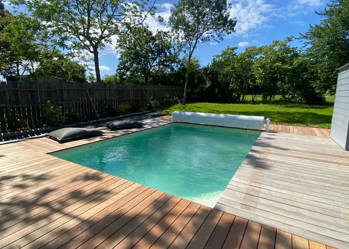Gite, Piscine Privative Chauffee