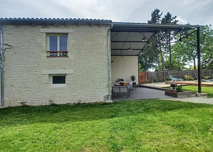 Gite, Piscine Privative Chauffee