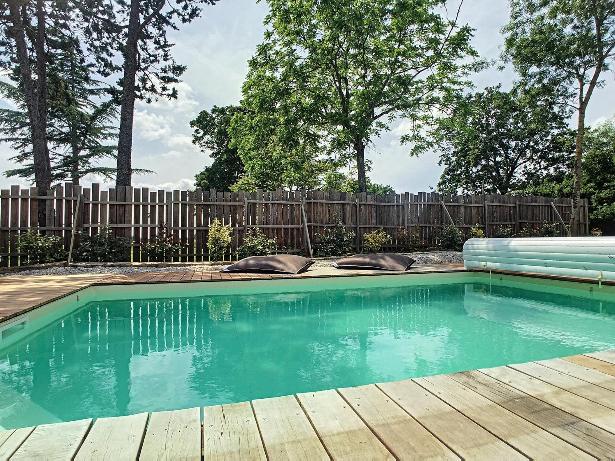 Gite, Piscine Privative Chauffee